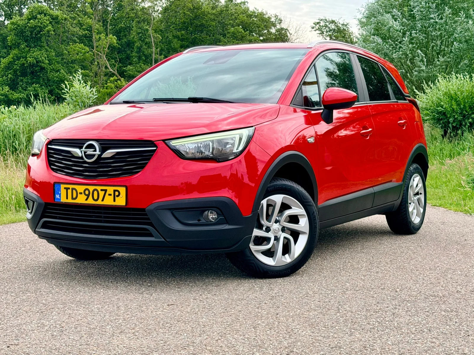 Opel Crossland (2018) — foto 1