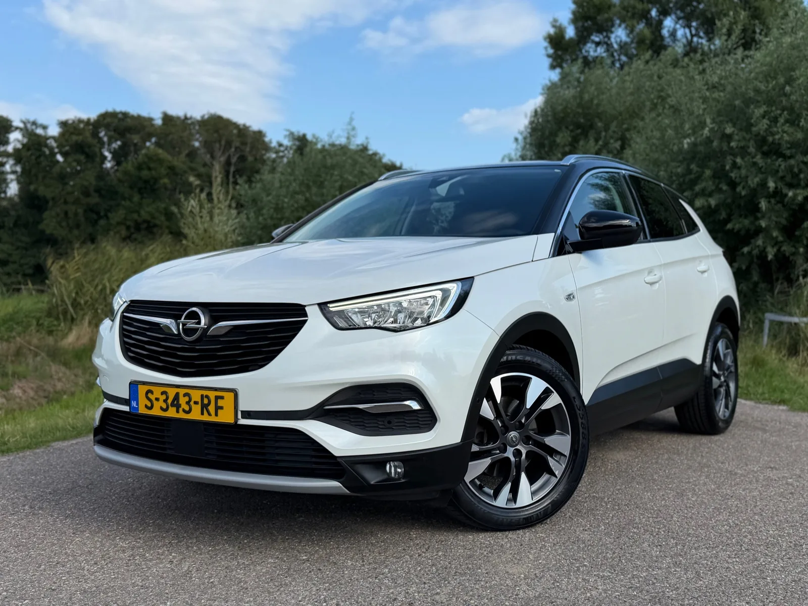 Opel Grandland X (2020) — foto 1