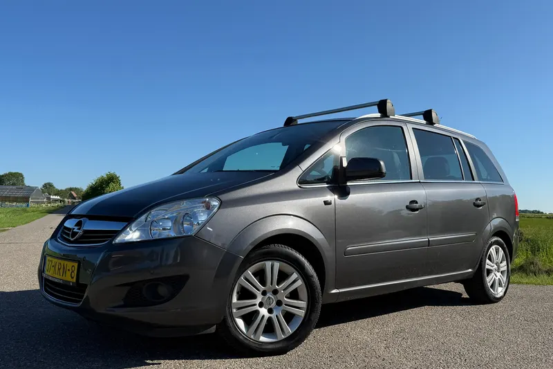 Opel Zafira (2010)