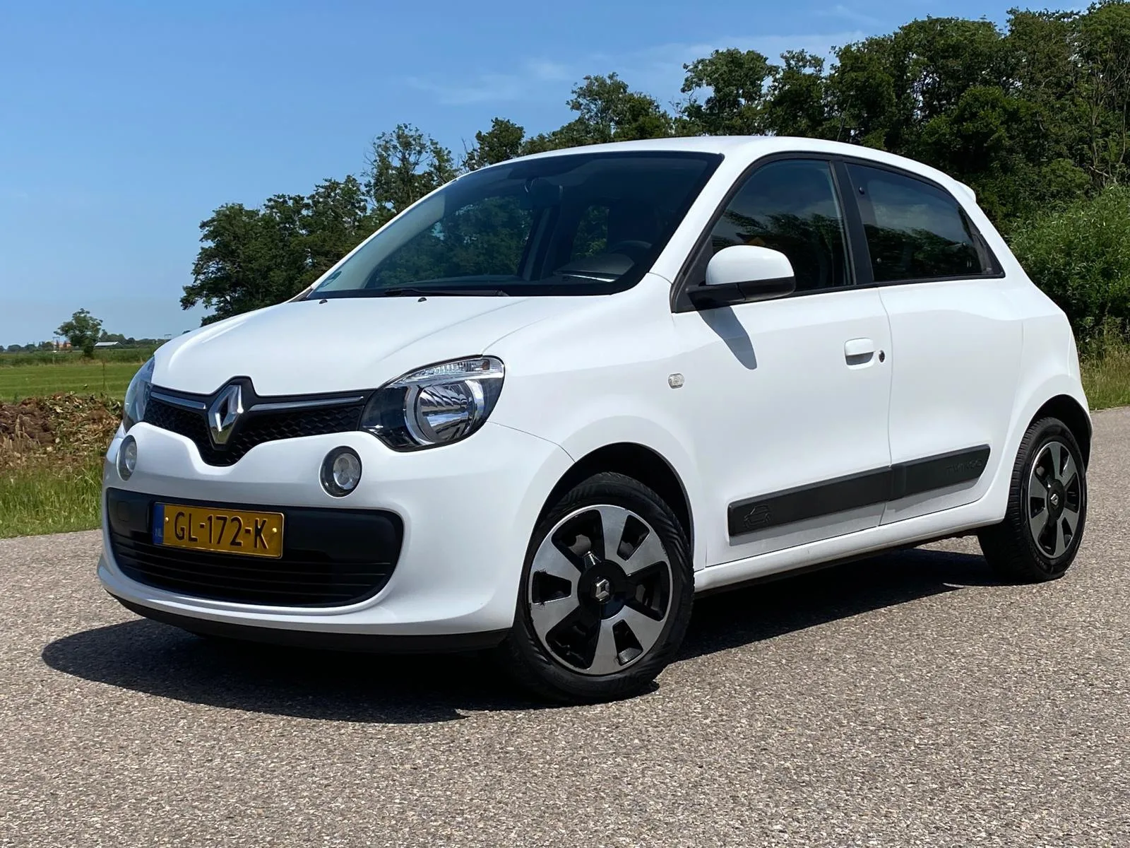 Renault Twingo (2015) — foto 1