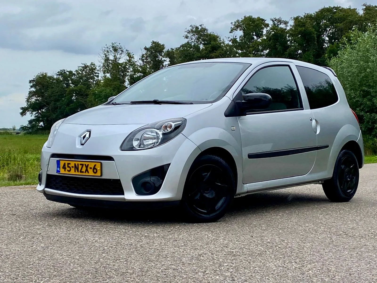 Renault Twingo (2011) — foto 1