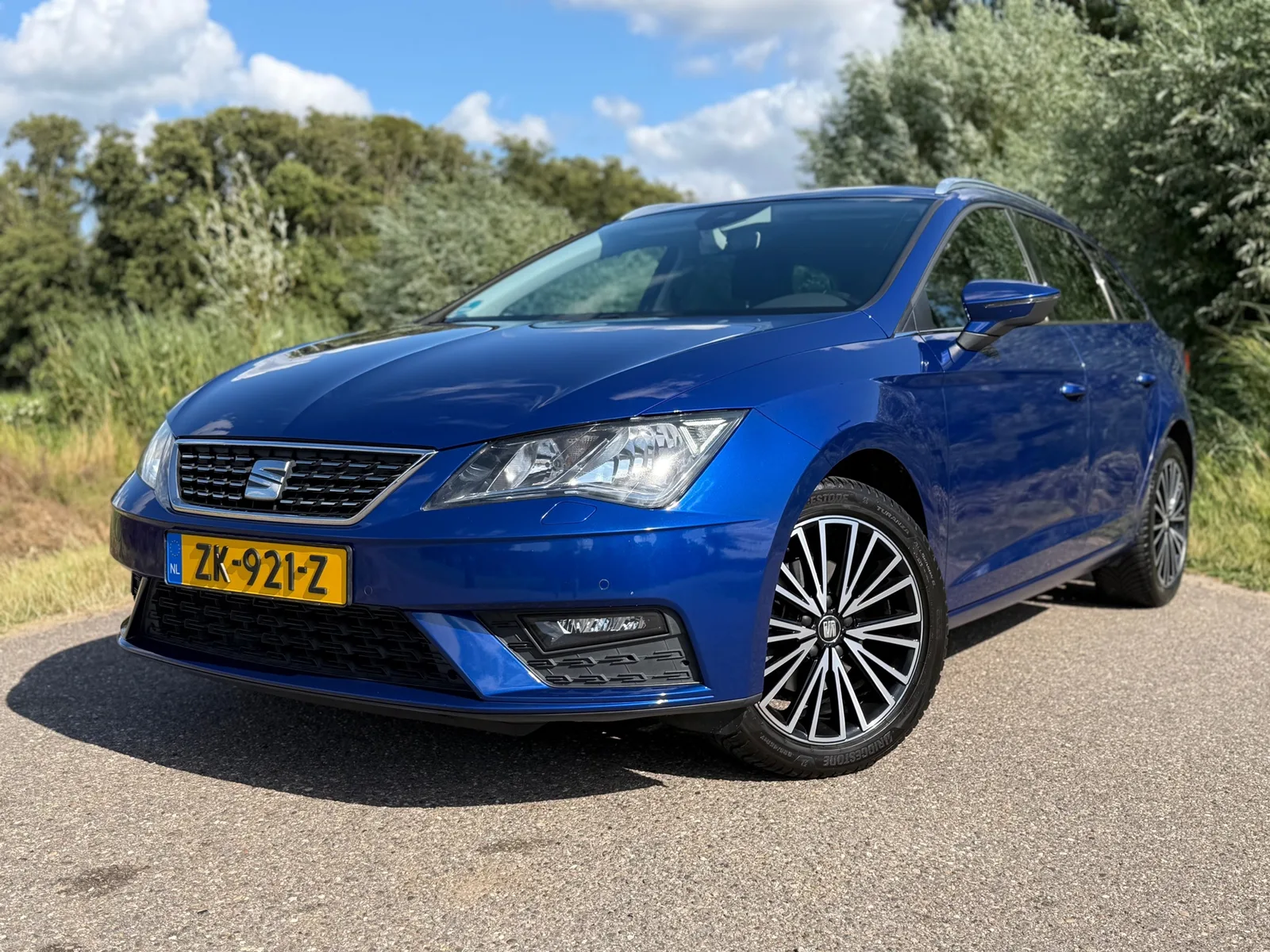 SEAT Leon (2019) — foto 1