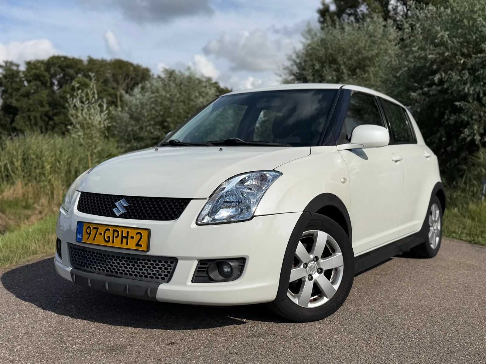 Suzuki Swift (2008) — foto 1