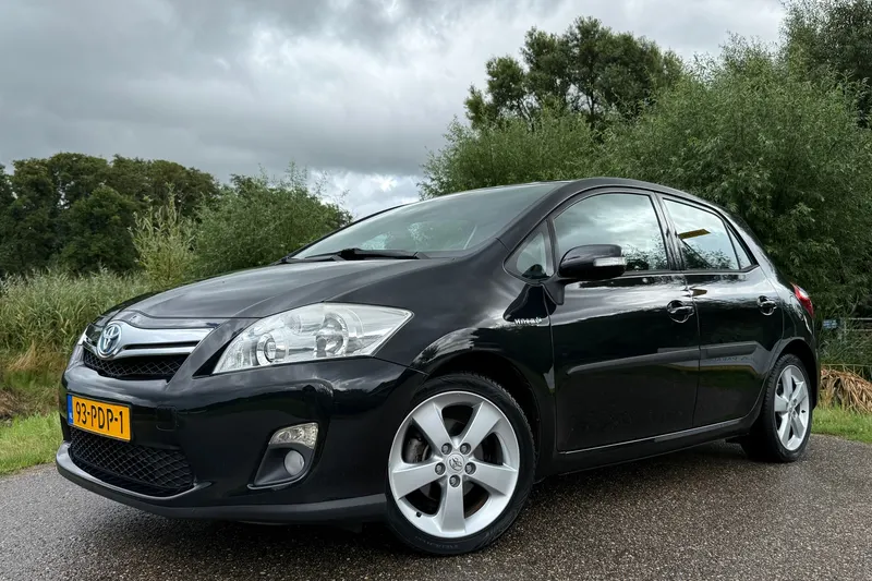 Toyota Auris (2011)