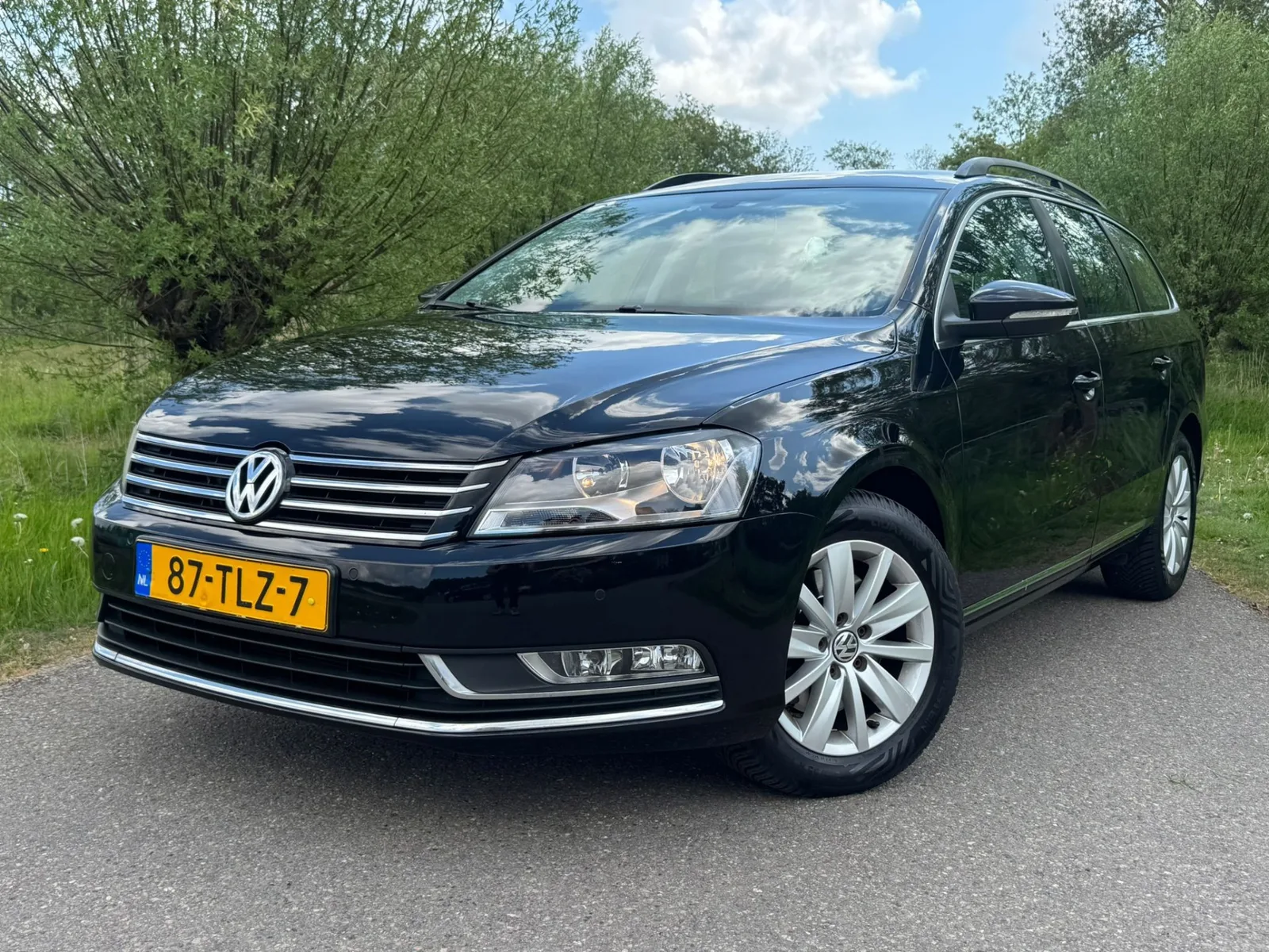 Volkswagen Passat (2012) — foto 1
