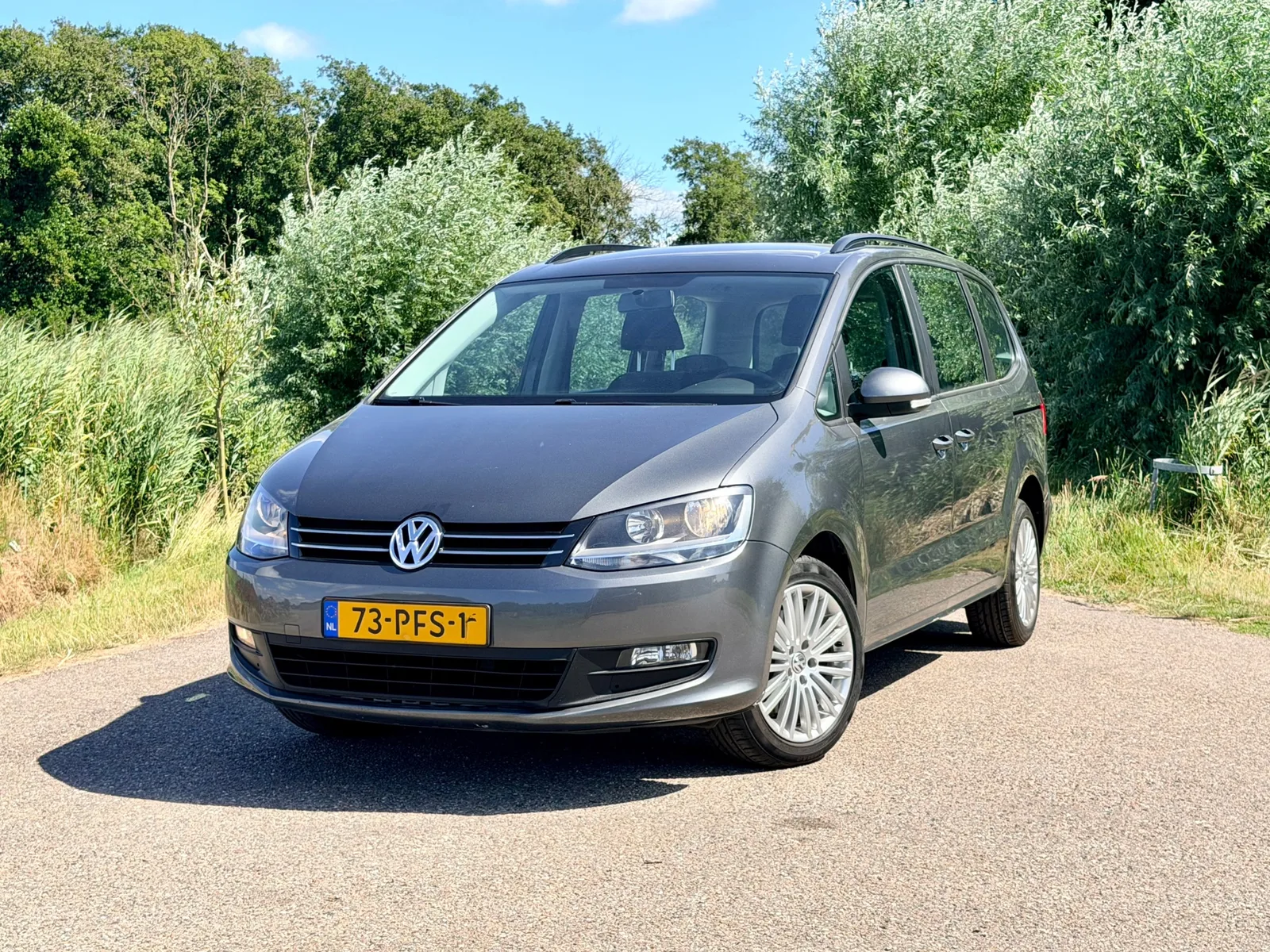 Volkswagen Sharan (2011) — foto 1
