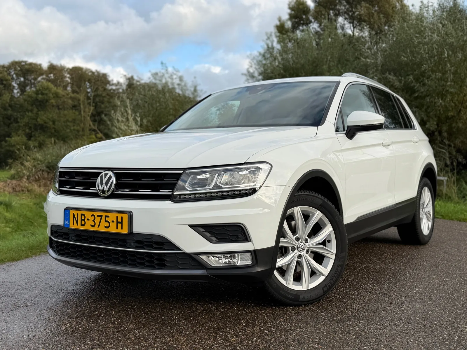 Volkswagen Tiguan (2017) — foto 1