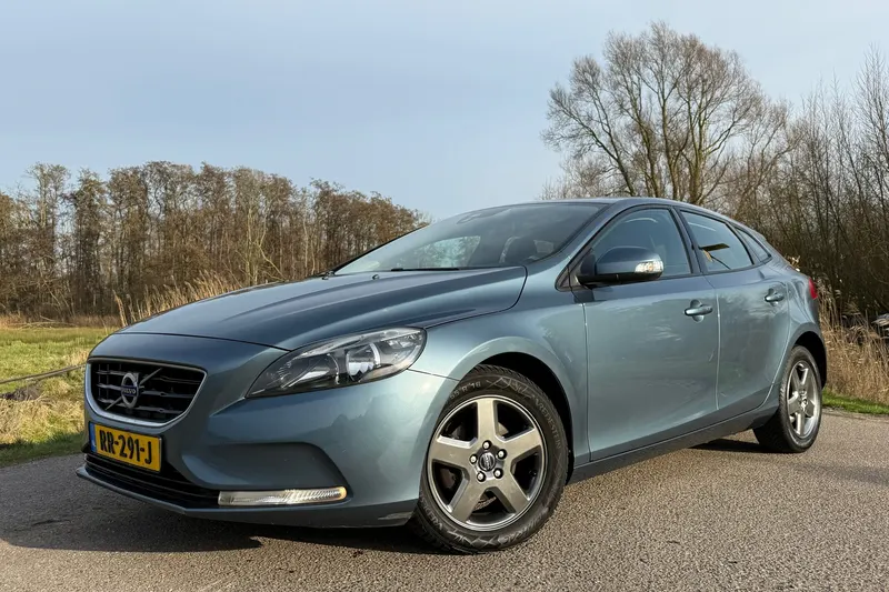 Volvo V40 (2013)