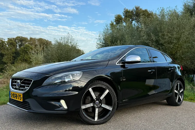 Volvo V40 (2013)