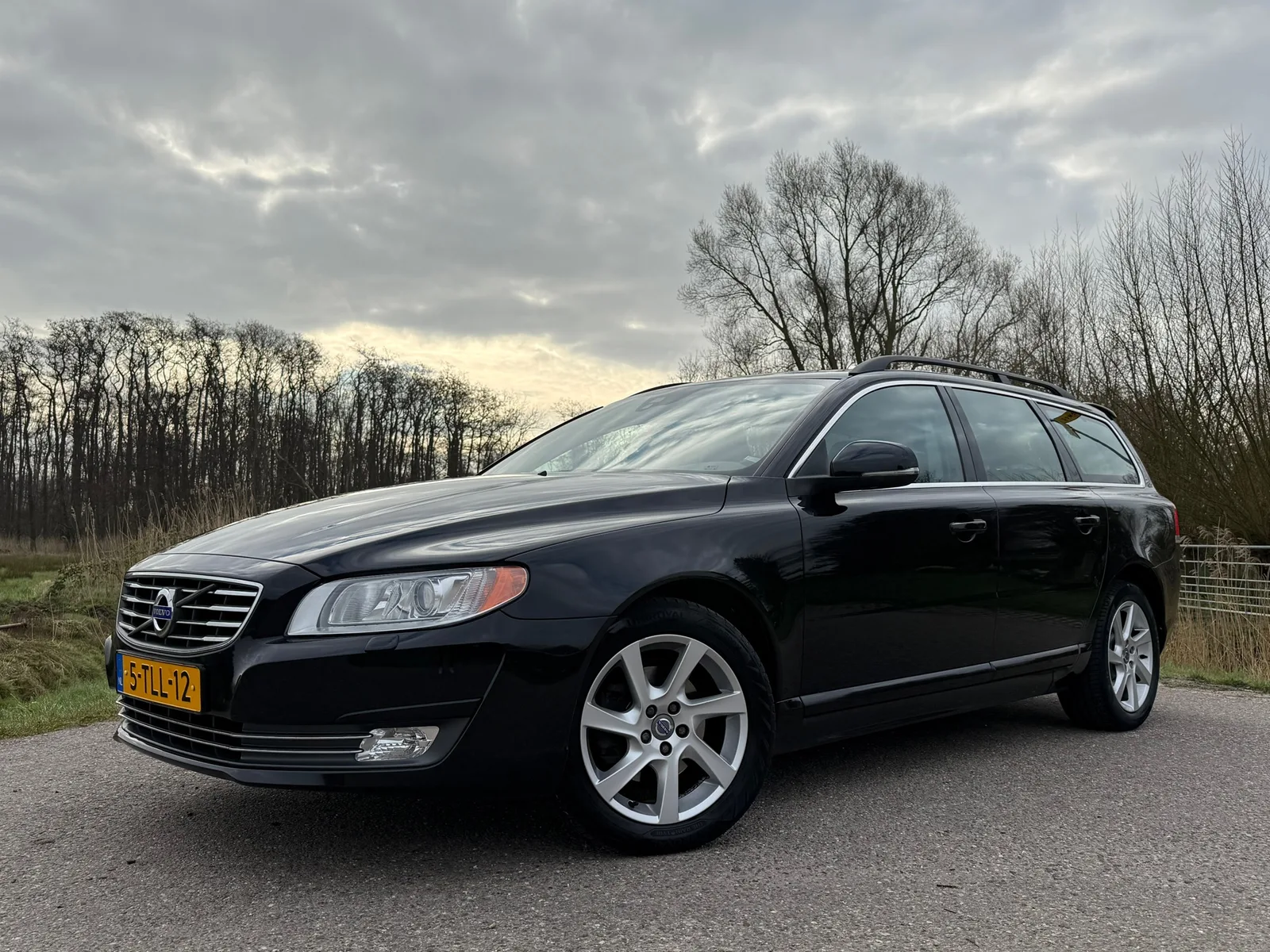 Volvo V70 (2014) — foto 1