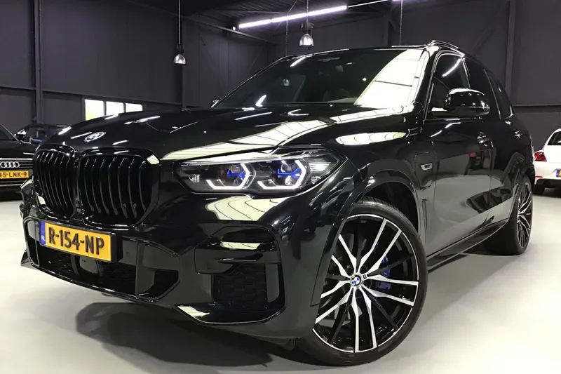 BMW X5 (2021)
