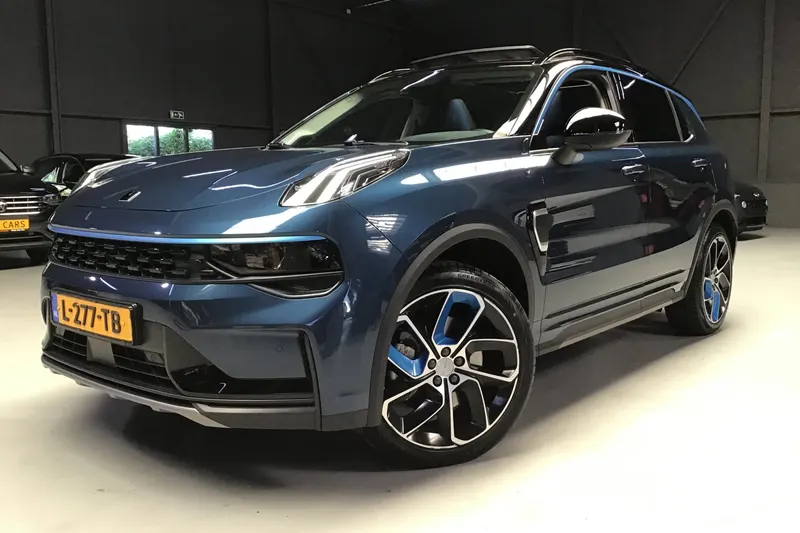 Lynk & Co 01 (2021)