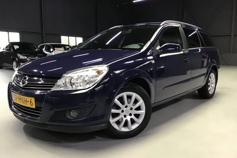 Opel Astra (2009)