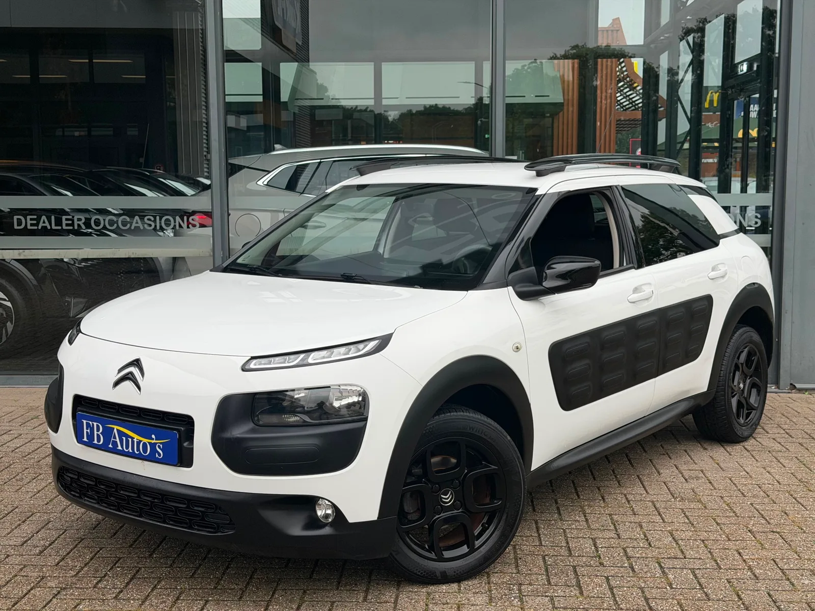 Citroën C4 Cactus (2016) — foto 1