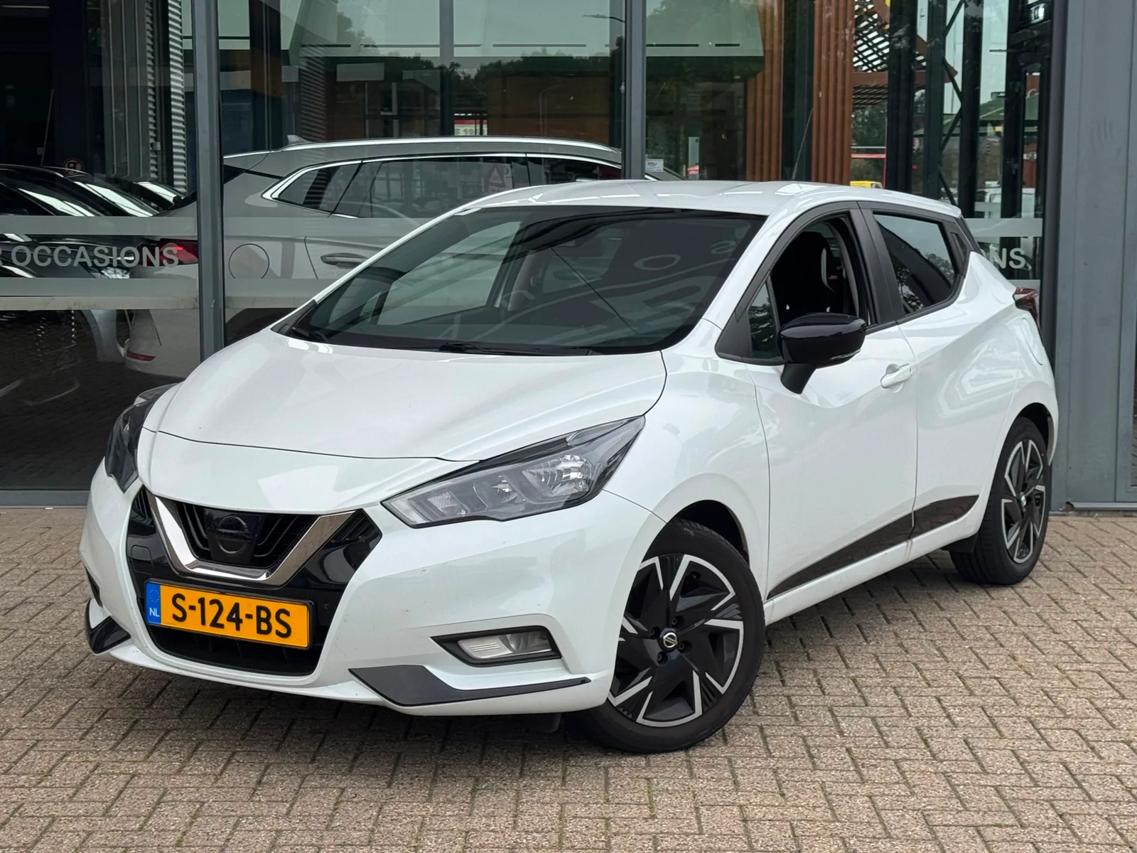 Nissan Micra (2023) — foto 1