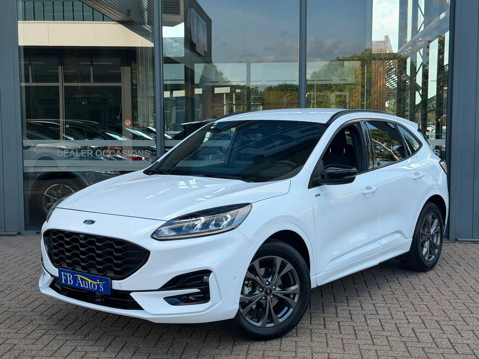 Ford Kuga (2023) — foto 1