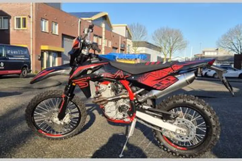 SWM RS 500 R (2025)
