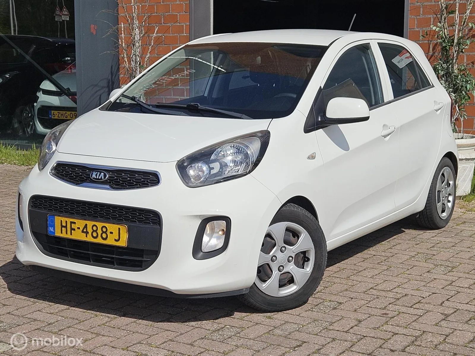 Kia Picanto (2015) — foto 1