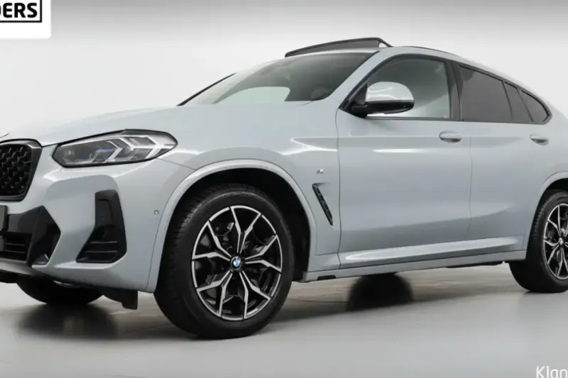 BMW X4 (2023)