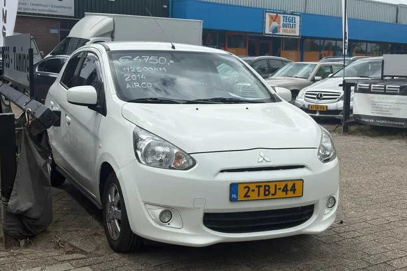 Mitsubishi Space Star (2014)