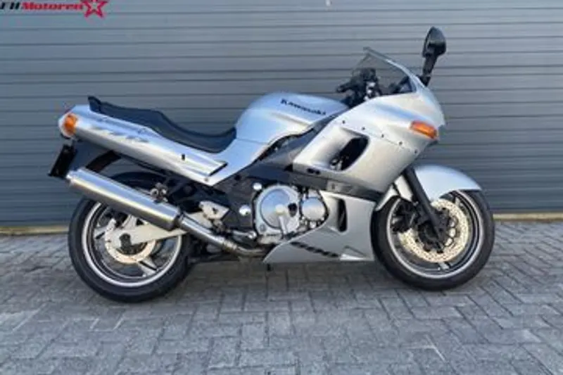 Kawasaki ZZR 600 (2005)