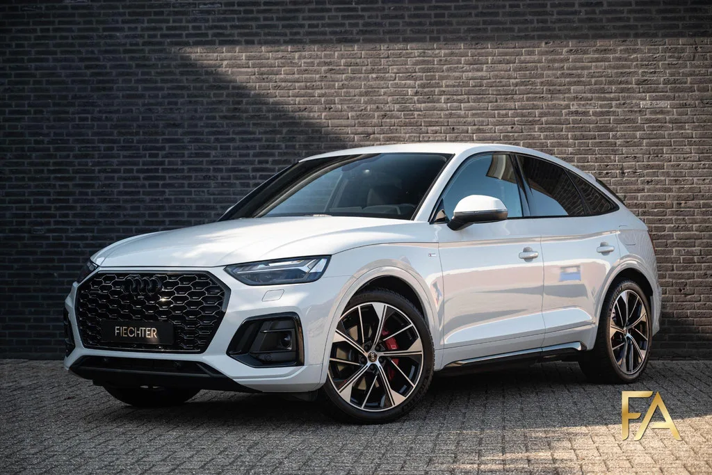 Audi Q5 Sportback (2021) — foto 1
