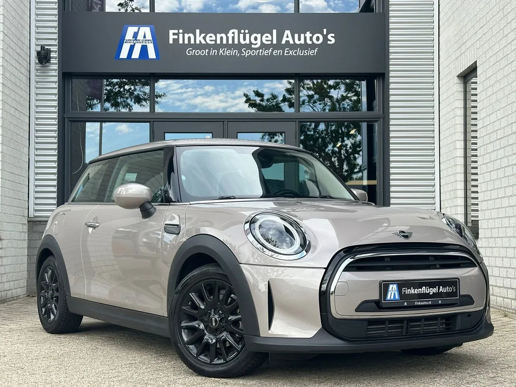 MINI One (2022) — foto 1