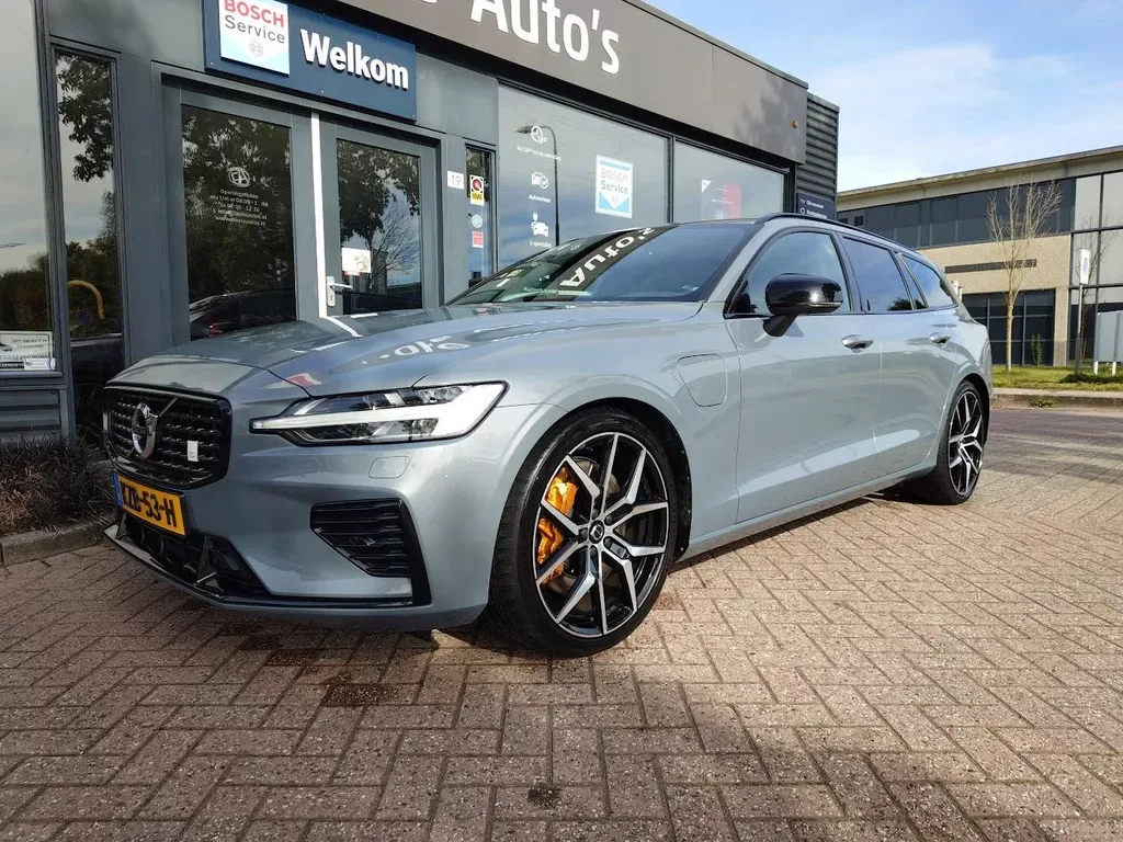 Volvo V60 (2021) — foto 1