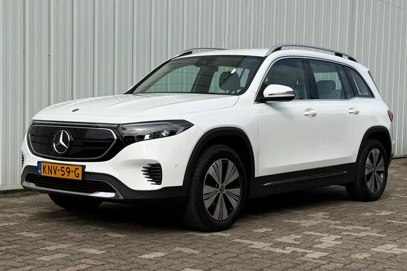 Mercedes-Benz EQB (2023)