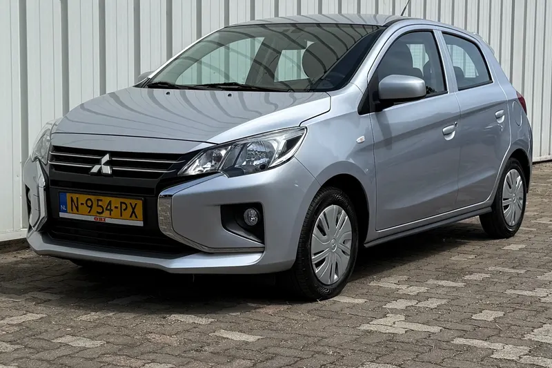 Mitsubishi Space Star (2021)