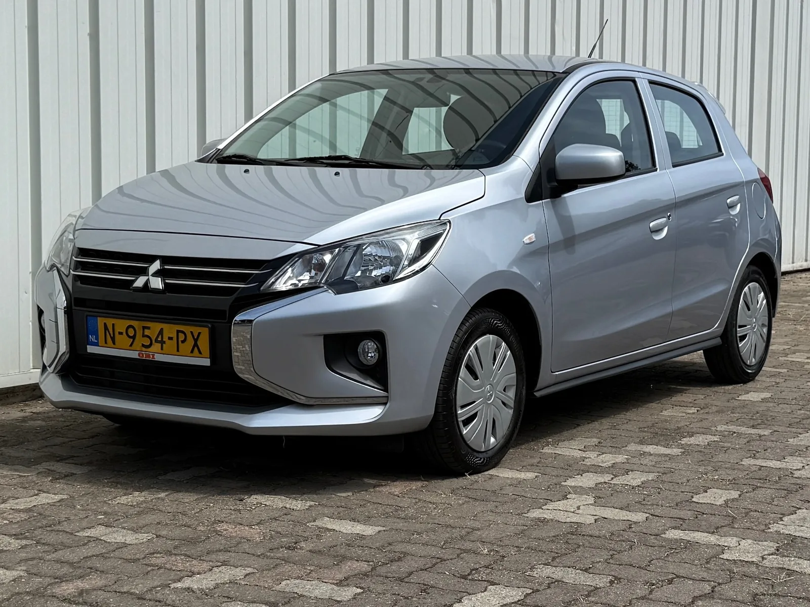 Mitsubishi Space Star (2021) — foto 1