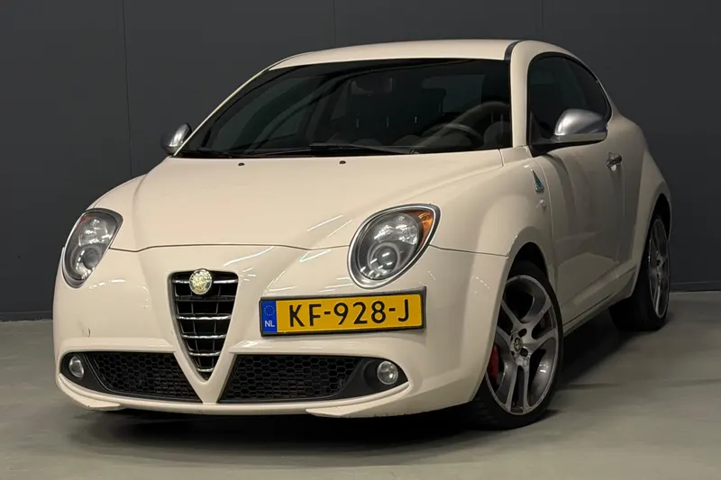 Alfa Romeo Mito (2011)