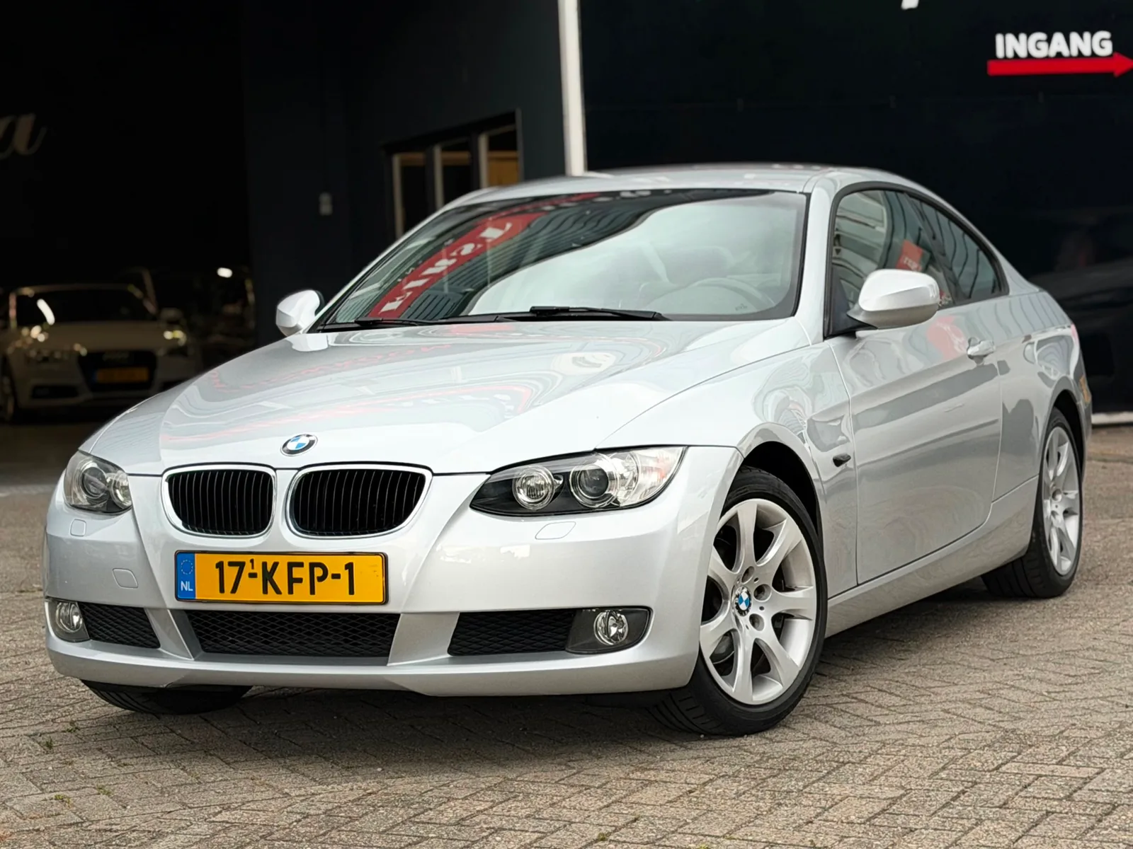 BMW 3-Serie (2009) — foto 1