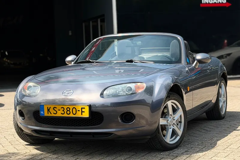 Mazda MX-5 (2006)