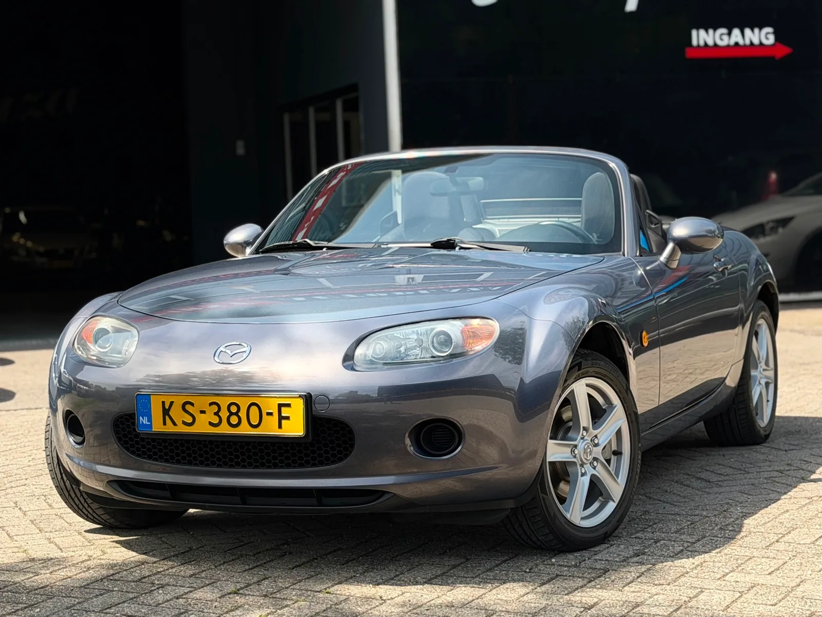 Mazda MX-5 (2006) — foto 1