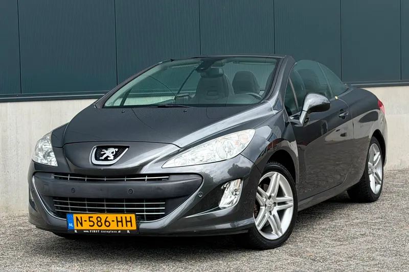 Peugeot 308 (2010)