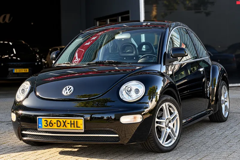 Volkswagen New Beetle (2000)