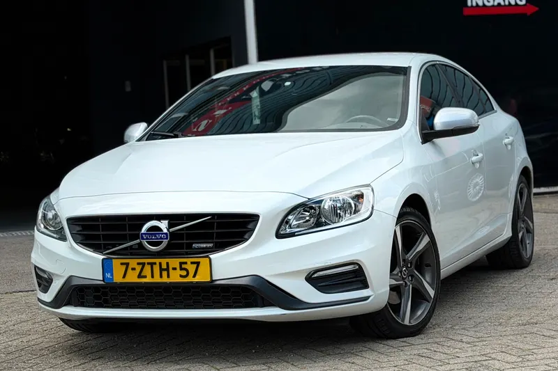 Volvo S60 (2015)