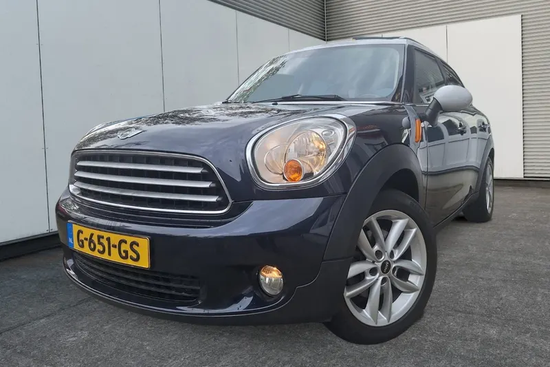 MINI Countryman (2012)
