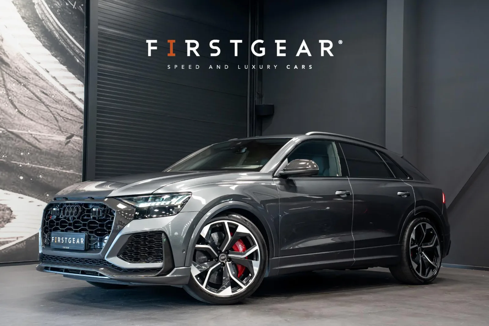 Audi RS Q8 (2019) — foto 1