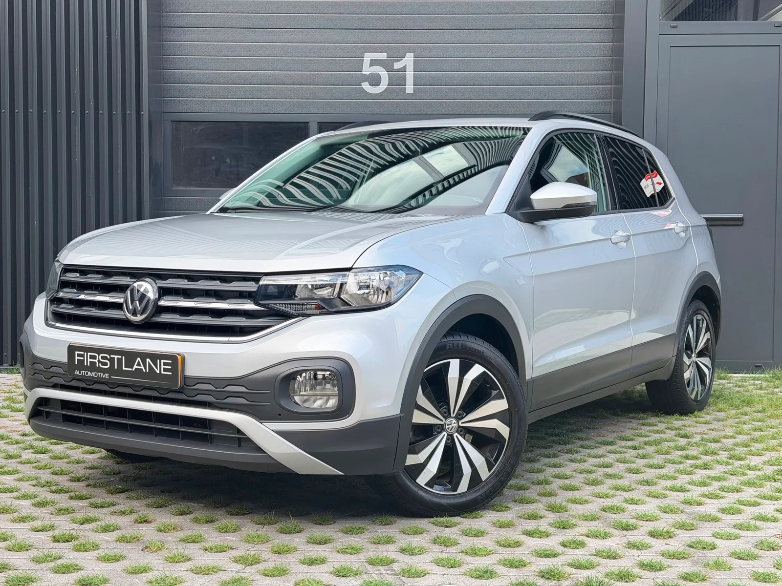 Volkswagen T-Cross (2020) — foto 1