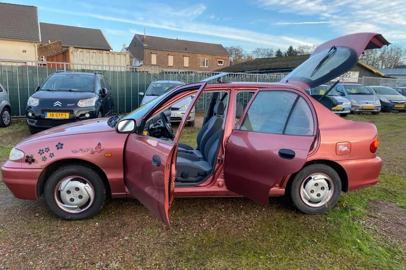 Hyundai Accent (1995)