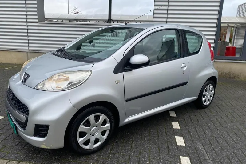 Peugeot 107 (2009)
