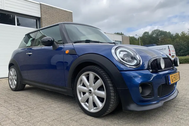 MINI Cooper (2007)