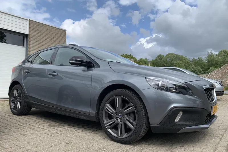 Volvo V40 (2016)
