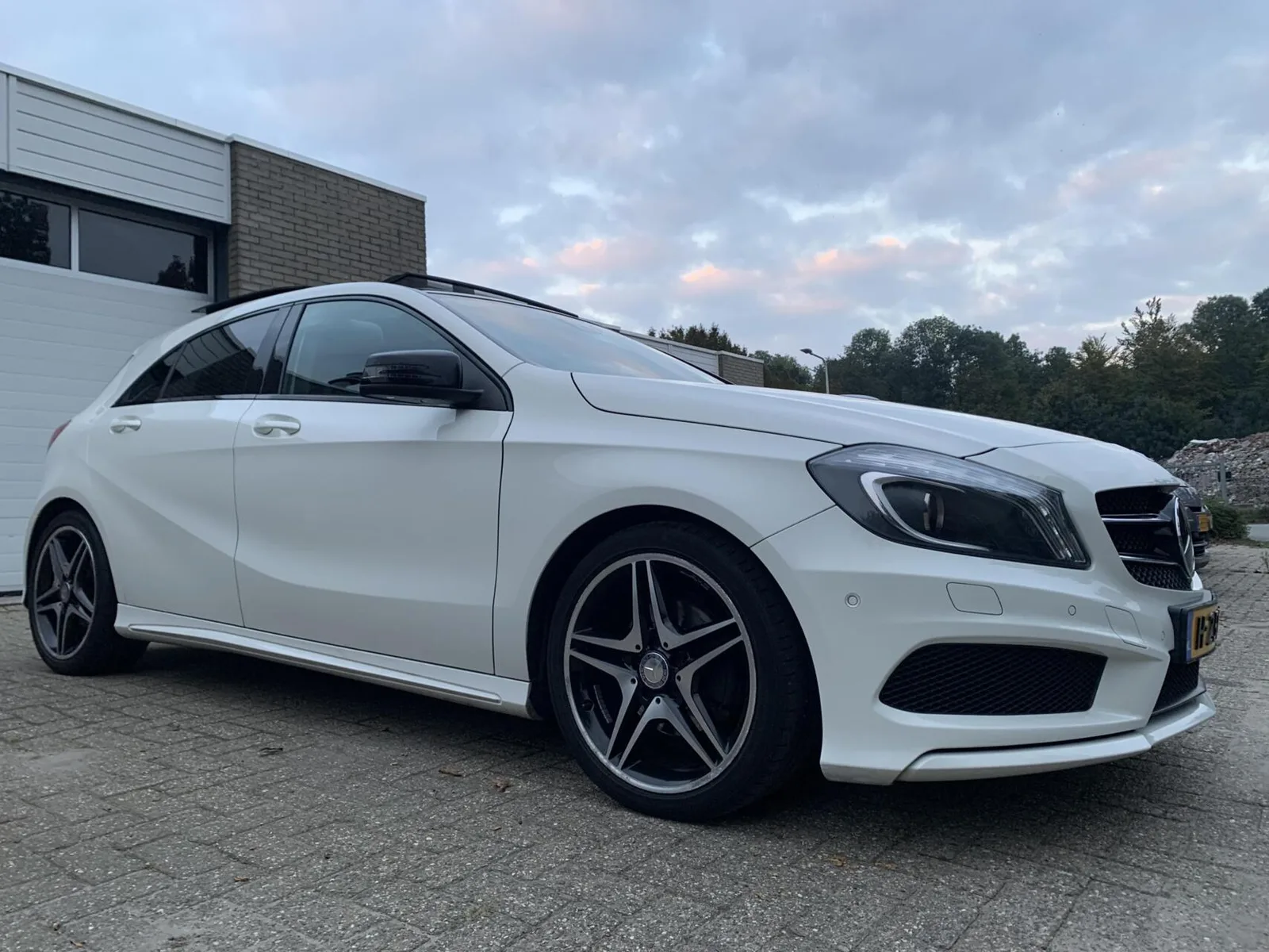 Mercedes-Benz A200 (2013) — foto 1