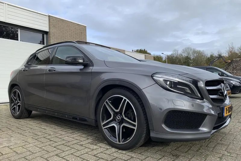 Mercedes-Benz GLA (2014)