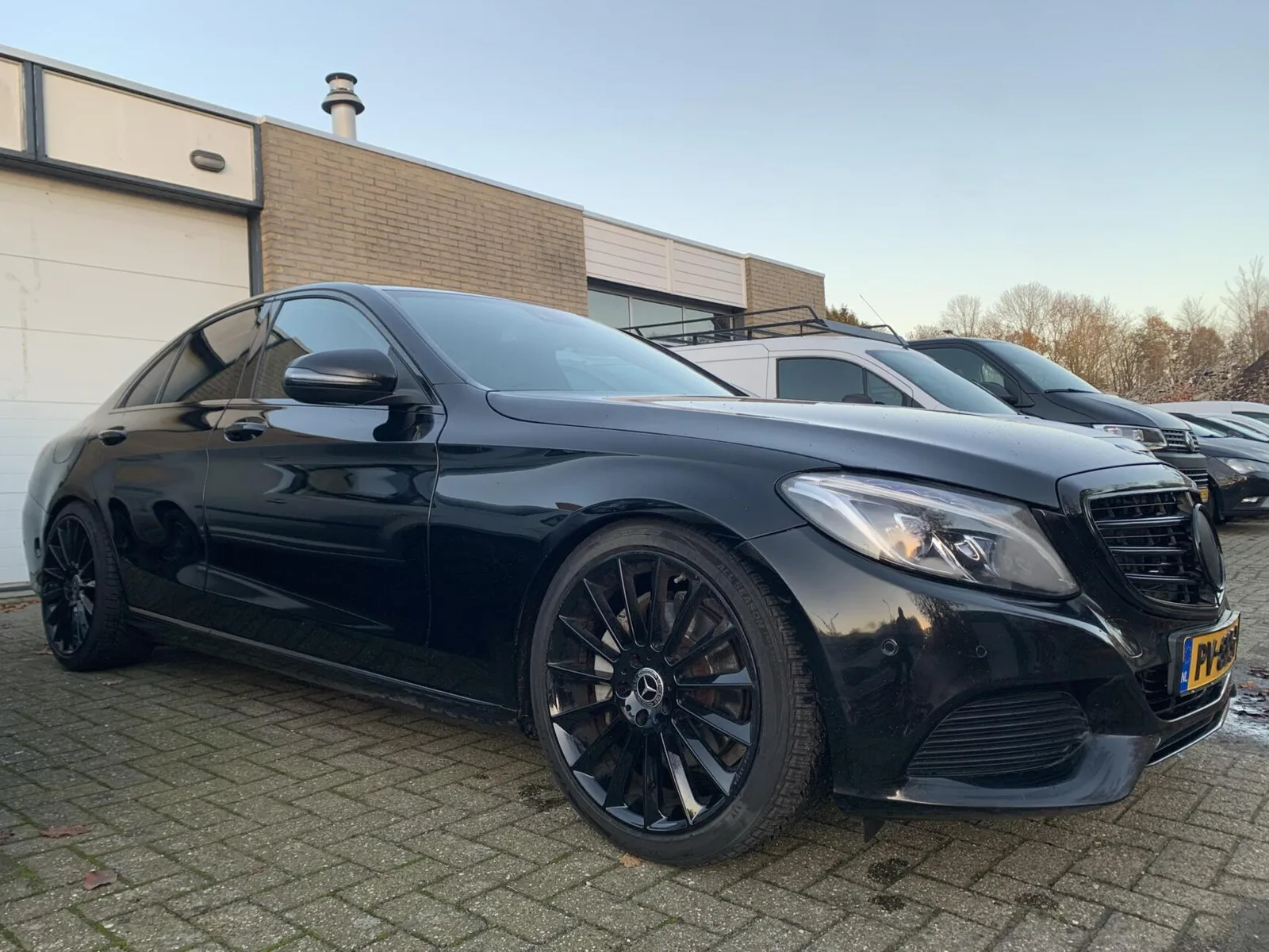 Mercedes-Benz C250 (2016) — foto 1