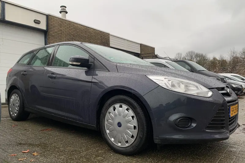 Ford Focus (2012)