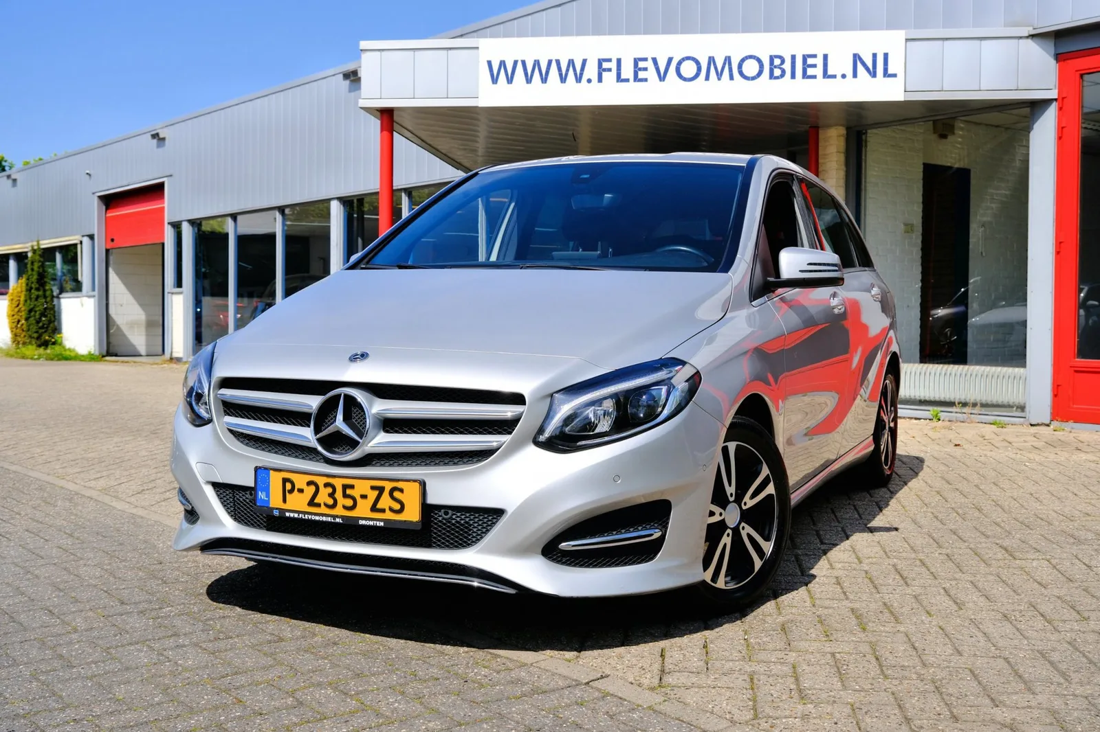 Mercedes-Benz B-Klasse (2017) — foto 1